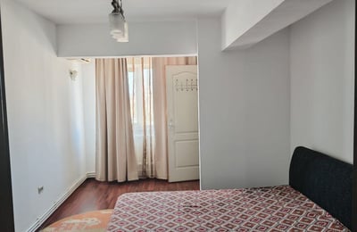 Rental of a budget 3-room apartment, 74 m², Tomis Nord, Constanța, Romania